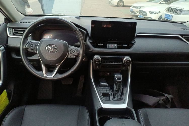 Used Toyota Wildlander 2023 2.0L CVT Four-Wheel Drive Luxury PLUS Edition
