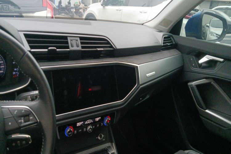 Used Audi Q3 2019 35 TFSI Advanced Dynamic Edition
