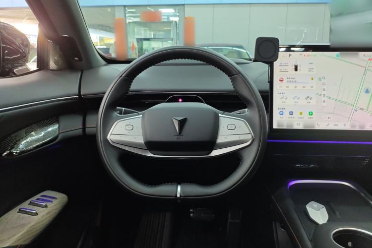 Used  S07 2023 200Max Range-Extended Version
