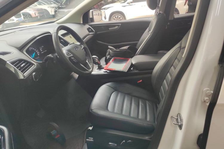 Used Ford Edge 2018 EcoBoost 245 Two-Wheel-Drive Titanium 7-Seater China V Standard
