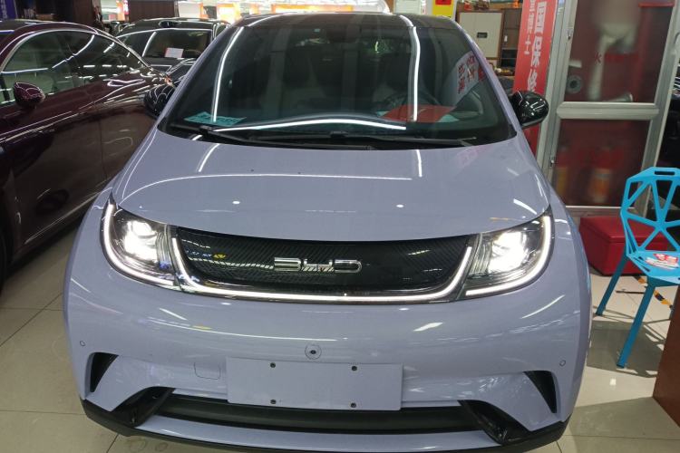 Used BYD Dolphin 2023 420 km Fashion Edition
