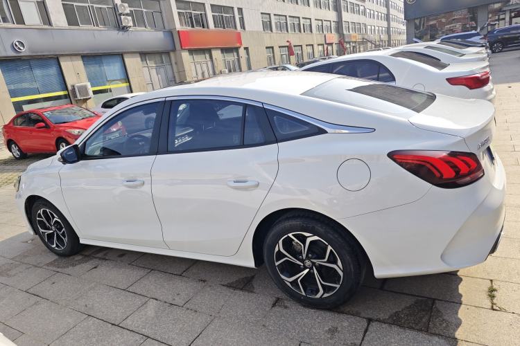 Used MG 5 2021 Revised Version 180 DVVT CVT Youth Luxury Edition
