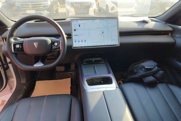 Used  L07 2024 230Max Range-Extended Version
