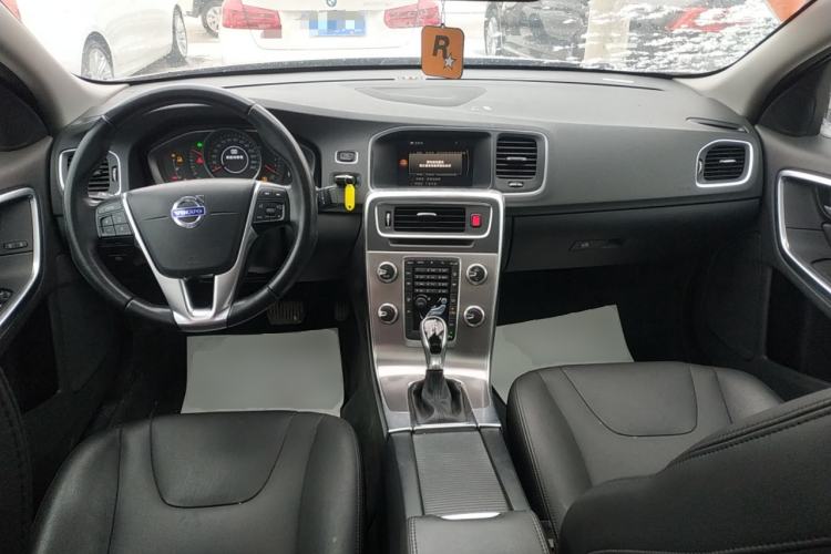 Used Volvo S60 2017 S60L T3 Smart Upgrade Edition
