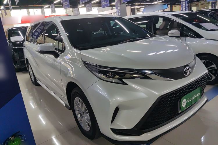 Used Toyota Granvia 2024 2.5L Hybrid Comfort Edition
