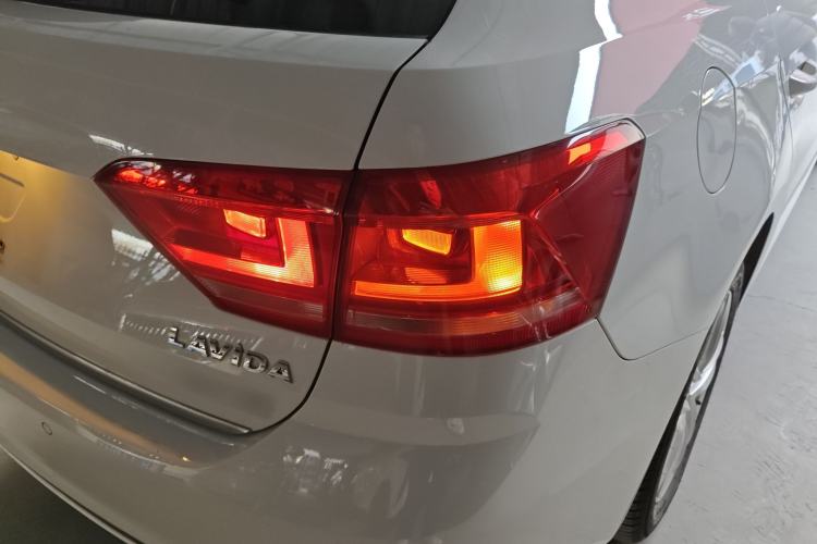 Used Volkswagen Gran Lavida 2015 230TSI DSG Comfort Edition