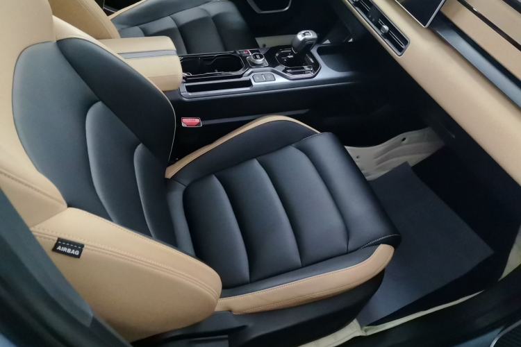 Used Geely Auto icon 2023 1.5TD Chocolate Smoothie Edition
