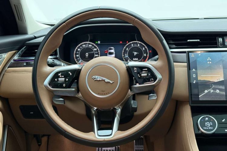 Used Jaguar XFL 2024 2.0T P250 Two-Wheel Drive Prestige Luxury Edition