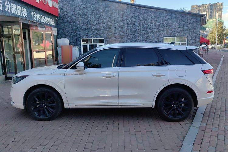 Used Lincoln Corsair 2022 2.0T Two-Wheel-Drive MONO Limited Edition
