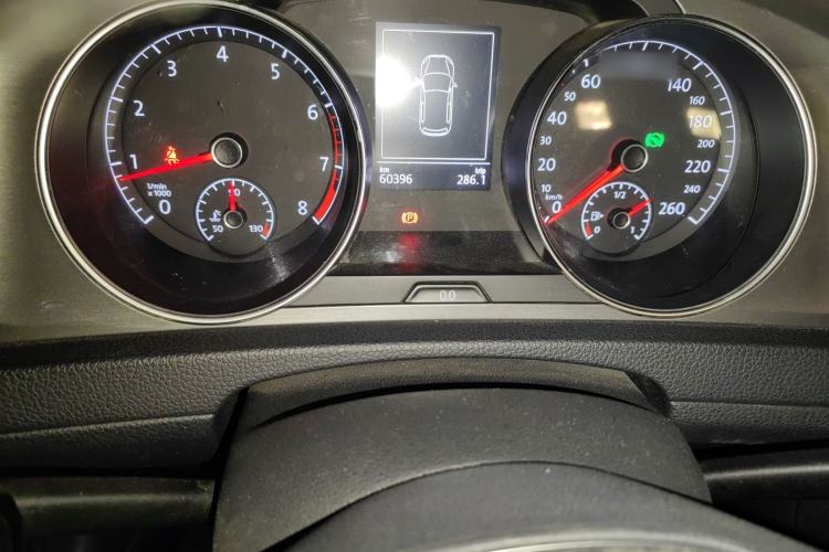 Used Volkswagen Golf 2016 230TSI Automatic Comfort Version
