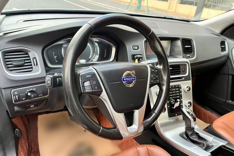 Used Volvo S60 2016 S60L T4 Zhiyuan Edition