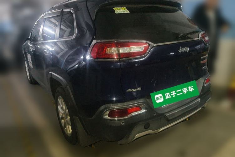 Used  Cherokee 2016 2.4L Leading Edition
