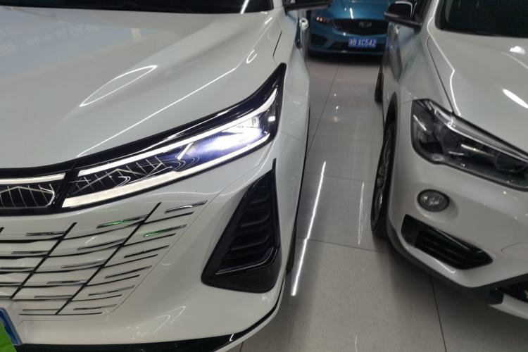 Used Changan CS75 PLUS 2024 3rd Generation Champion Edition 2.0T Intelligent Drive Performance Model
