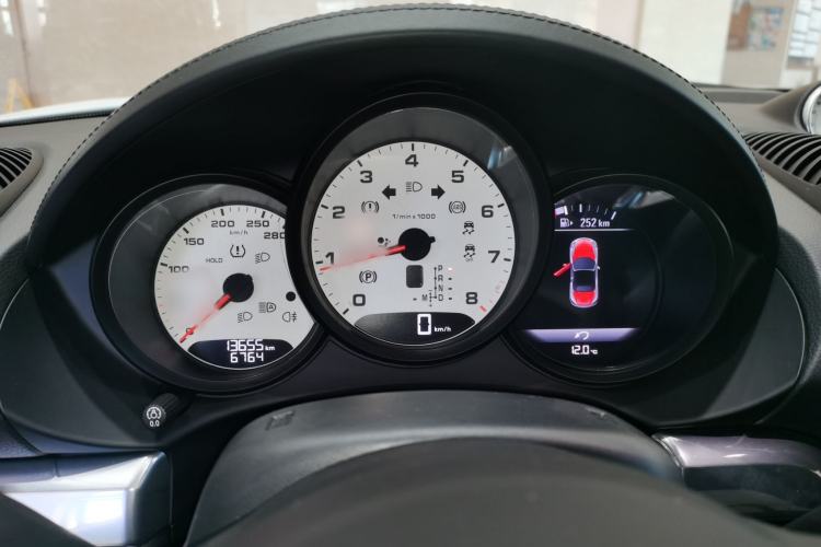 Used Porsche 718 2022 Boxster T 2.0T
