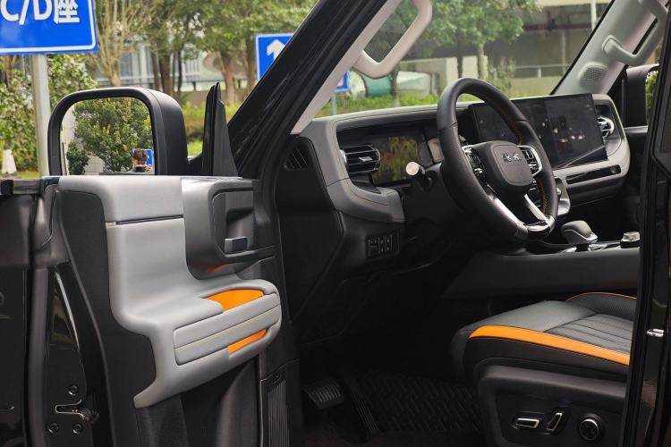 Used Beijing Auto BJ40 2024 2.0T All-New Urban Hunter Edition Chivalrous Style
