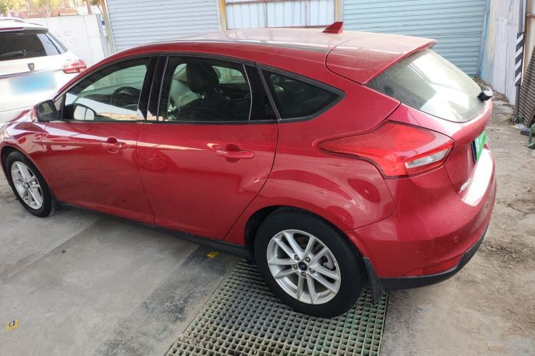 Used Ford Focus 2017 Hatchback 1.6L Automatic Fashion Edition Smart Drive Version
