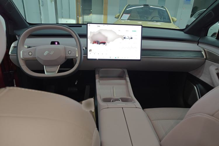 Used ONVO L60 2024 60 kWh Rear-Drive Version