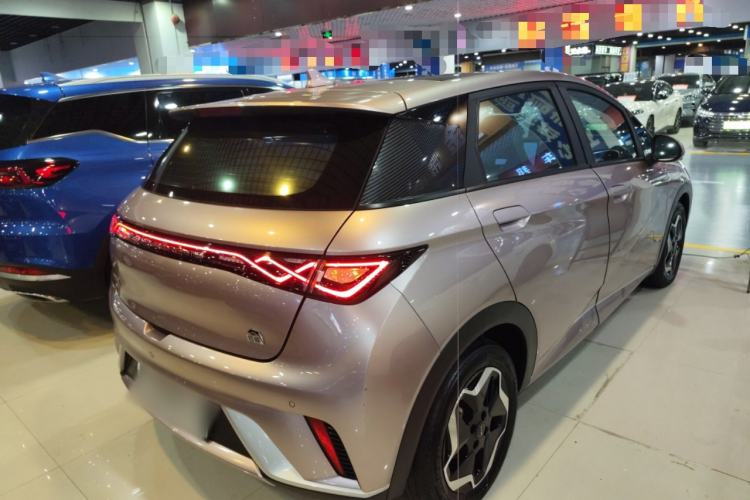 Used BYD Dolphin 2021 405 km Fashion Edition
