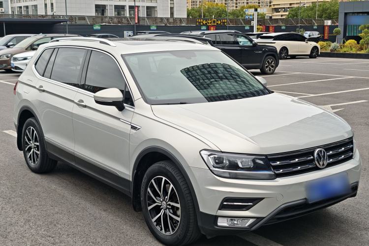 Used Volkswagen Tiguan L 2018 330TSI Automatic Two-Wheel Drive Luxury Edition