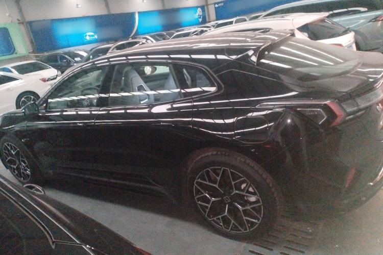 Used Zeekr 001 2025 WE Edition 100 kWh Rear-Wheel Drive
