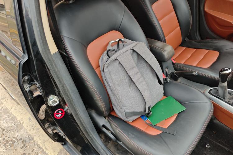 Used Geely Auto Diamond 2016 1.5L Manual Elite Version China IV Standard
