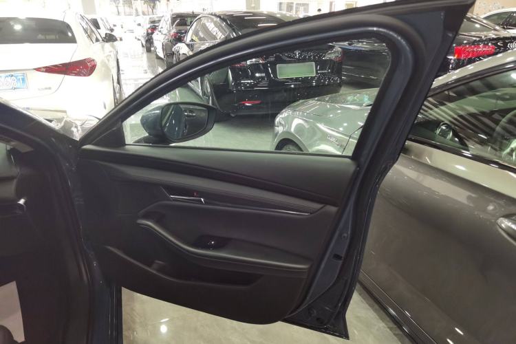 Used Mazda Mazda 3 Axela 2023 2.0L Automatic Zhiya Edition
