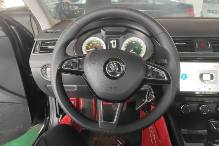 Used Skoda Octavia 2019 1.5L Automatic Smart Drive Luxury Edition China VI Standard