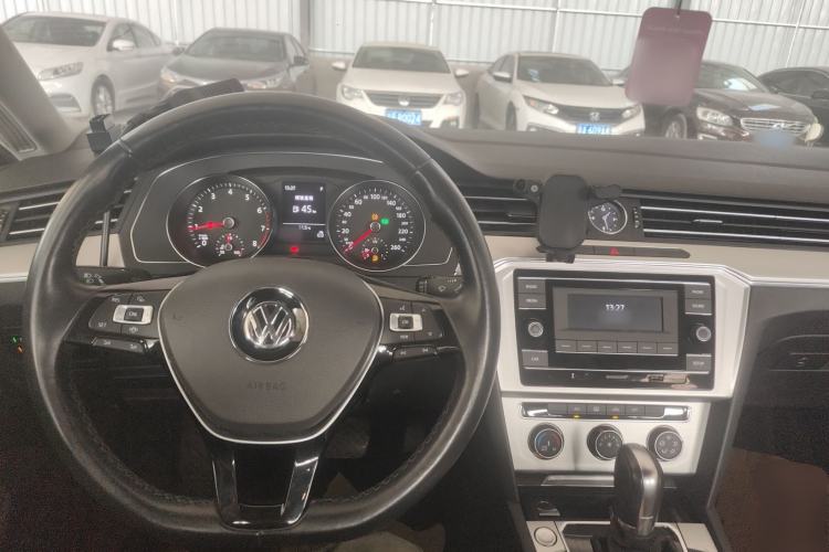 Used Volkswagen Magotan 2019 280TSI DSG Comfort Model China VI Standard
