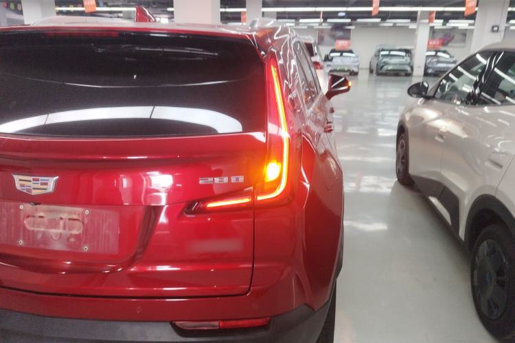 Used Cadillac XT4 2022 28T Two-Wheel-Drive Luxury Version
