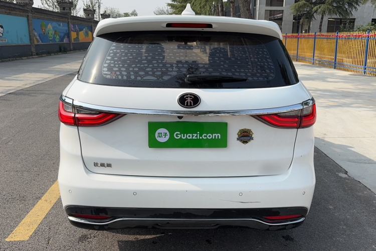 Used BYD Song MAX 2017 1.5T Automatic Smart Connect Luxury 7-Seater
