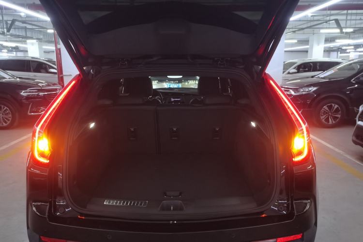 Used Cadillac XT4 2020 28T Two-Wheel-Drive Leading Version
