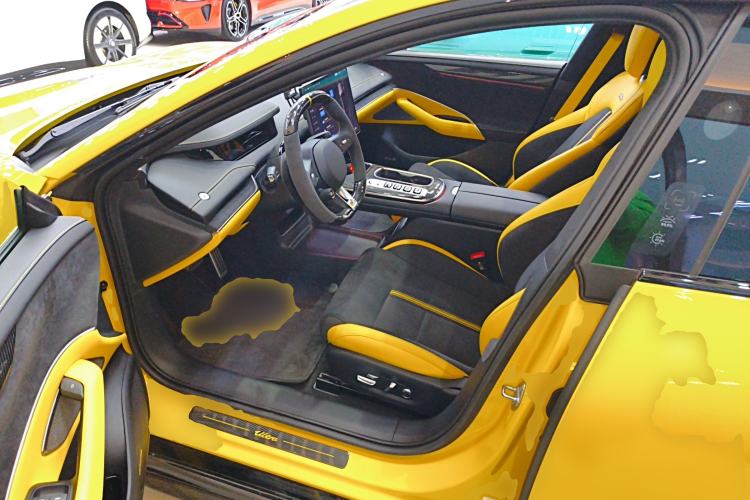 Used  SU7 Ultra 2025 Ultra Model
