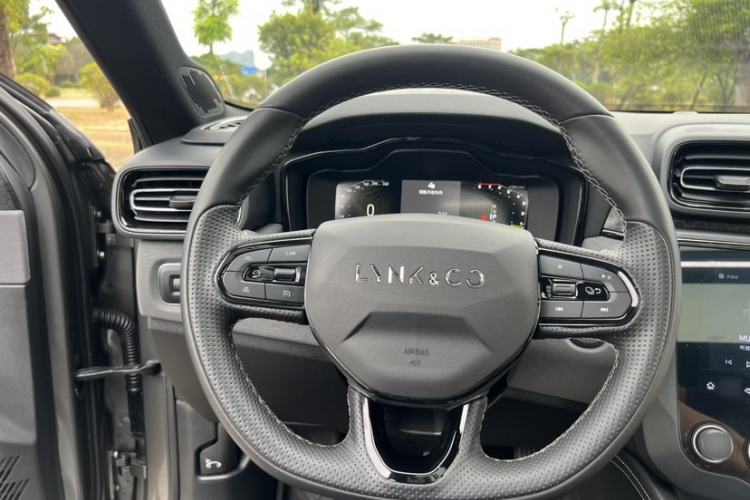 Used Lynk & Co 03 2022 2.0TD DCT GenioPlus
