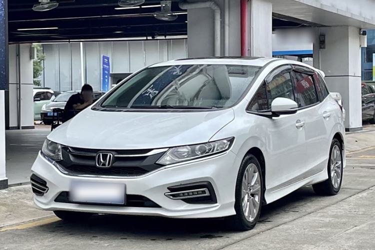 Used Honda Jade 2017 1.8L automatic Comfort version 5 seats
