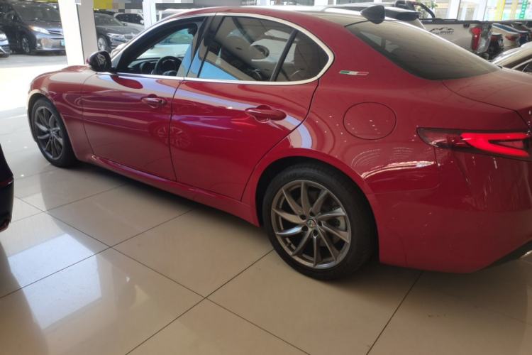 Used Alfa Romeo Giulia 2020 2.0T 280HP Luxury Edition