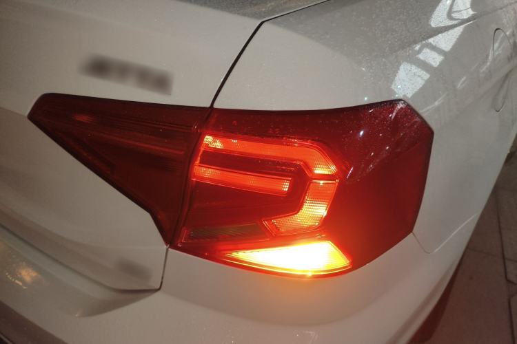 Used Volkswagen Jetta 2019 Dream Edition 1.5L Automatic Fashionable Version
