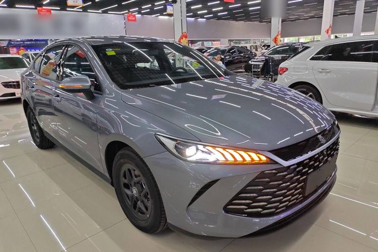 Used BYD Qin PLUS 2025 DM-i Smart Drive 55KM Leading Model
