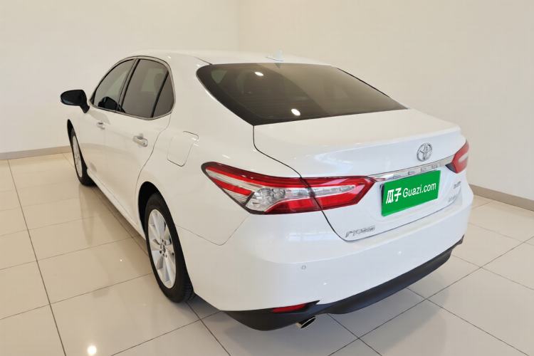 Used Toyota Camry 2021 2.0G Luxury Edition
