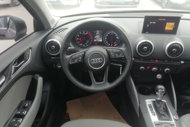 Used Audi A3 2017 Limousine 35 TFSI Fashion Model
