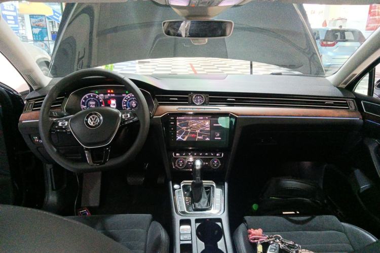 Used Volkswagen Magotan 2019 330TSI DSG Luxury Model China V Standard
