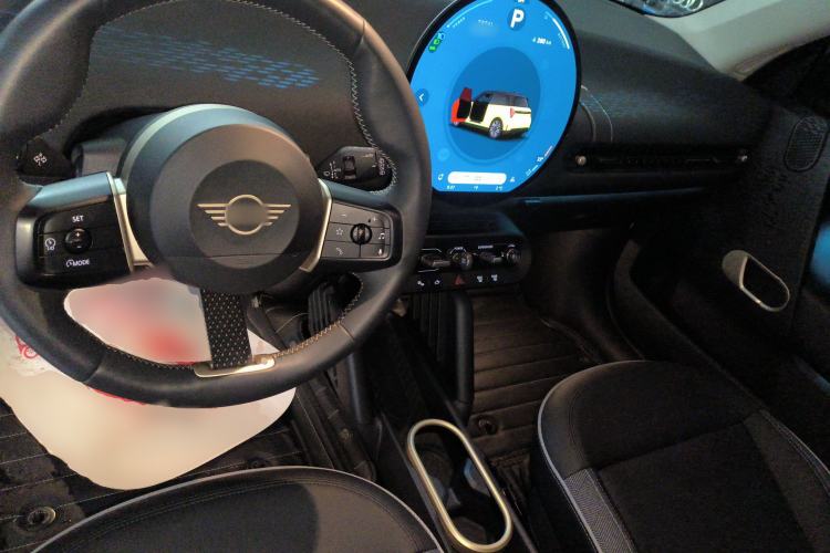 Used  Electric MINI COOPER 2024 456km COOPER E Classic Edition