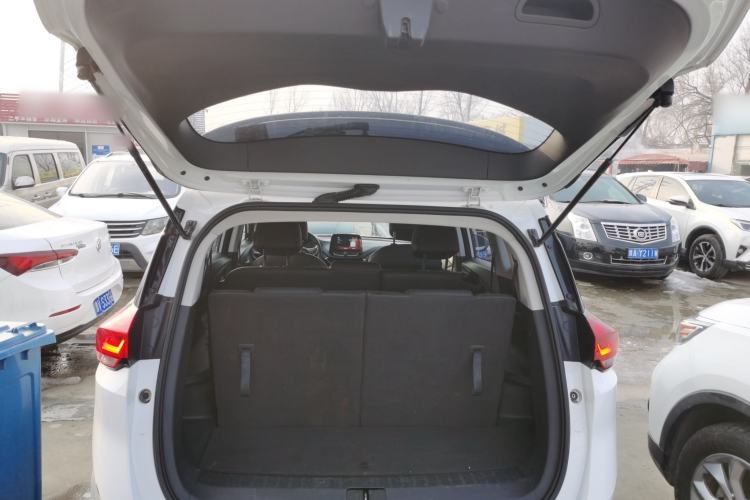 Used Chevrolet Orlando 2020 Light Hybrid Redline 530T Automatic Enjoyment Edition (5+2 Models)
