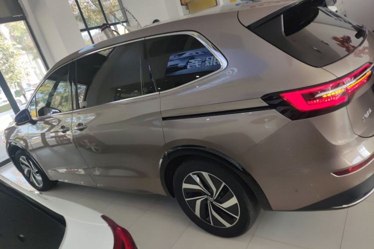 Used Volkswagen Viloran 2023 380TSI Luxury Edition
