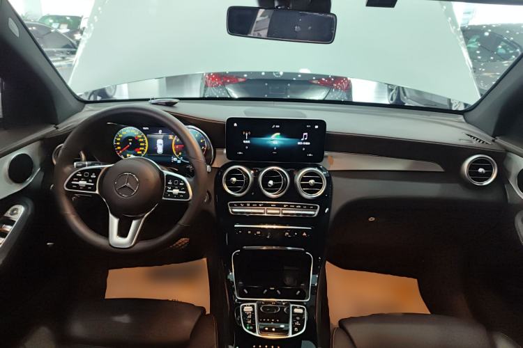 Used Mercedes-Benz GLC 2021 GLC 260 L 4MATIC Dynamic Edition
