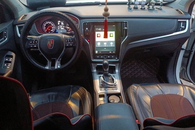 Used Roewe RX5 2019 20T Two-Wheel Drive Automatic 4G Connected Platinum Edition
