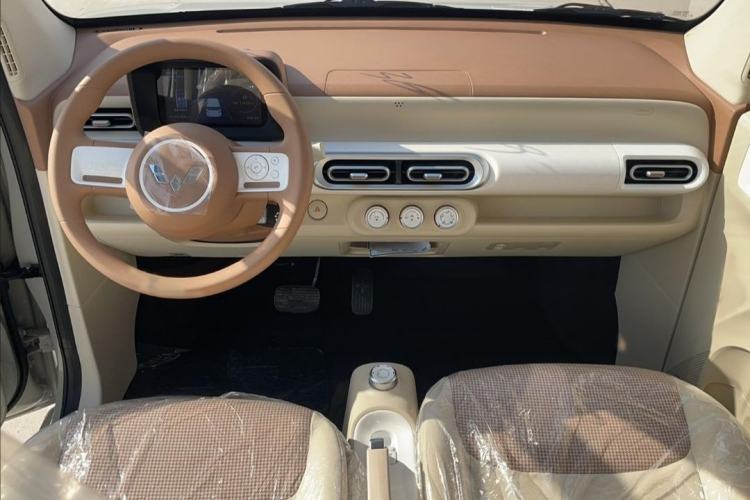 Used Wuling Hongguang MINIEV 2024 3rd Generation 215km Youth Edition
