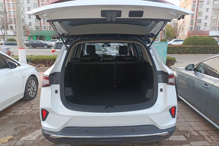 Used Wuling Asta 2022 2.0L DHT Electric-Speed Version