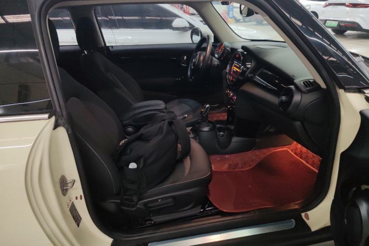 Used  MINI 2018 1.5T ONE PLUS
