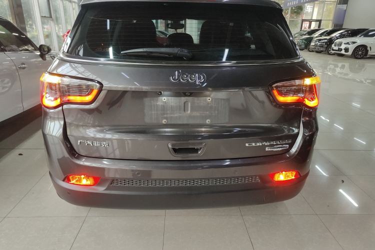 Used  Compass 2017 200T Automatic Family Edition
