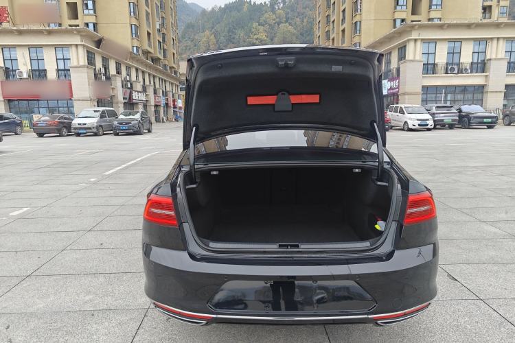 Used Volkswagen Magotan 2018 330TSI DSG Advanced Model
